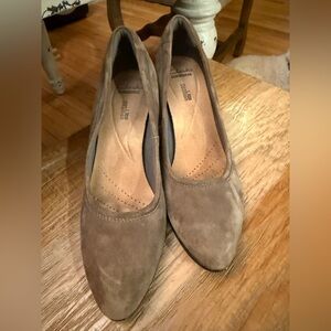 Clarks Brown Suede Block Heel Pumps Outside of these in good cond!